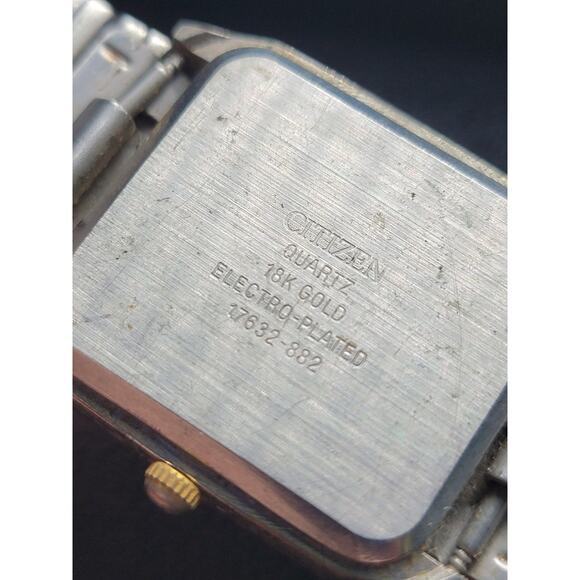 Vintage Citizen Quartz Water-Resistant Men's Watch - Classic Rectangular Design - Picture 5 of 8